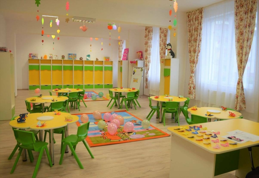 Prefectul județului Bacău solicită unităților de învățământ din județ informarea corectă a părinților