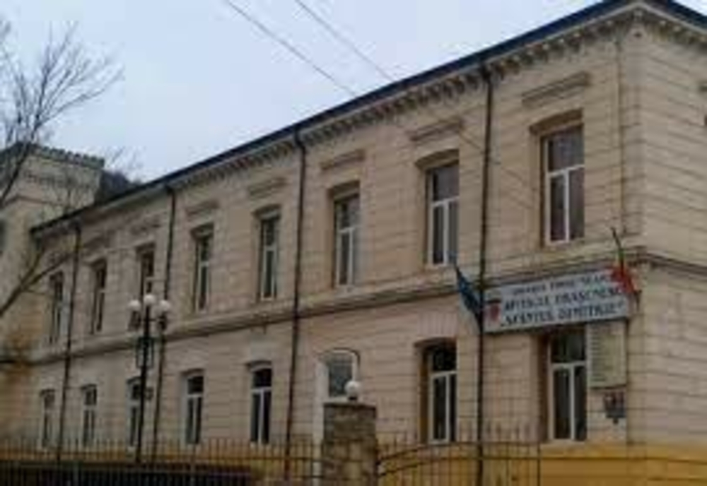 Activitatea spitalului din Târgu Neamț, BLOCATĂ de filmele pentru adulți. Bolnavii COVID, nevoiți să AȘTEPTE pentru a fi internați