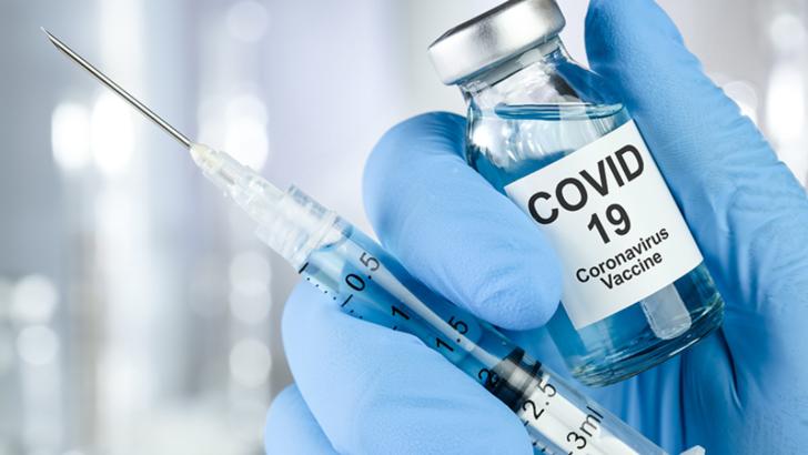 Centrele de vaccinare anti-COVID vor fi deschise în prima şi a doua zi de Paşte