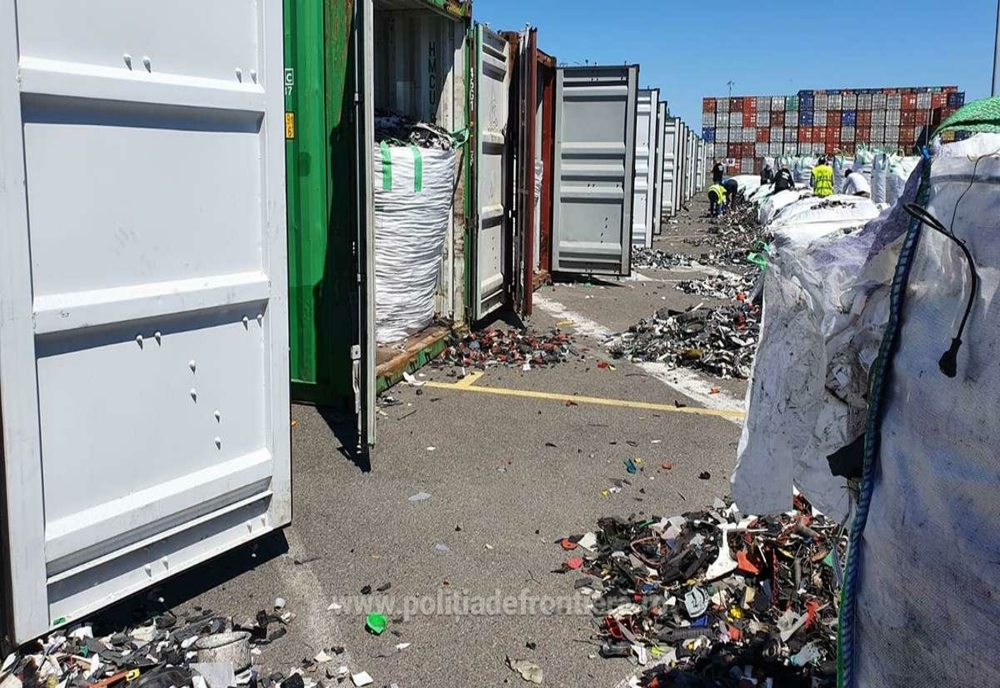 VIDEO Noi containere cu deșeuri în Portul Constanța. Importatorul este o firmă din Ploiești