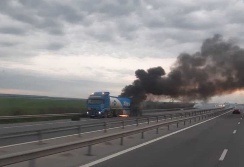 Incendiu la o cisternă pe A1 București-Pitești