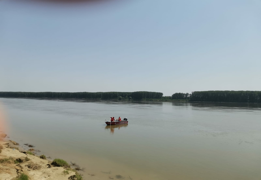 Fetița înecată în brațul Borcea al Dunării a fost găsită moartă