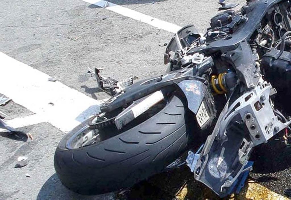 Prahova. Motociclist rănit într-un accident produs pe DN 1B- VIDEO