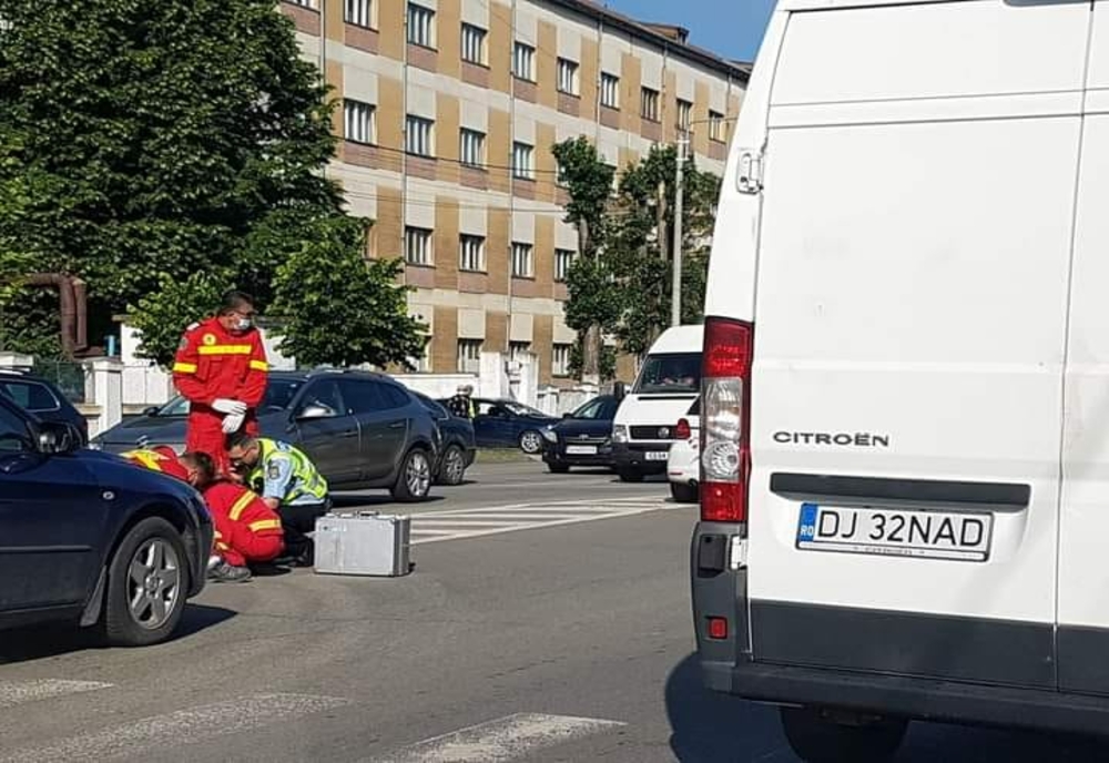 Accident în Craiova: O femeie a ajuns la spital