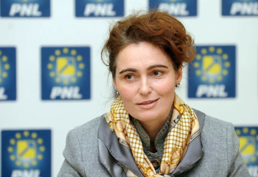Senatoarea PNL Iuliana Scântei: Resping acuzaţiile senatoarei USR PLUS Silvia Dinică potrivit cărora aş face presiuni pentru grupuri de interese cu privire la Legea „Romexpo”