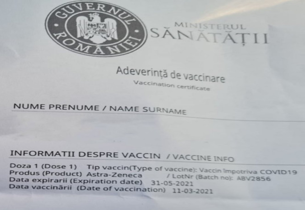 Anchetă la Arad după ce o persoană a scos la vânzare pe Facebook certificate de vaccinare