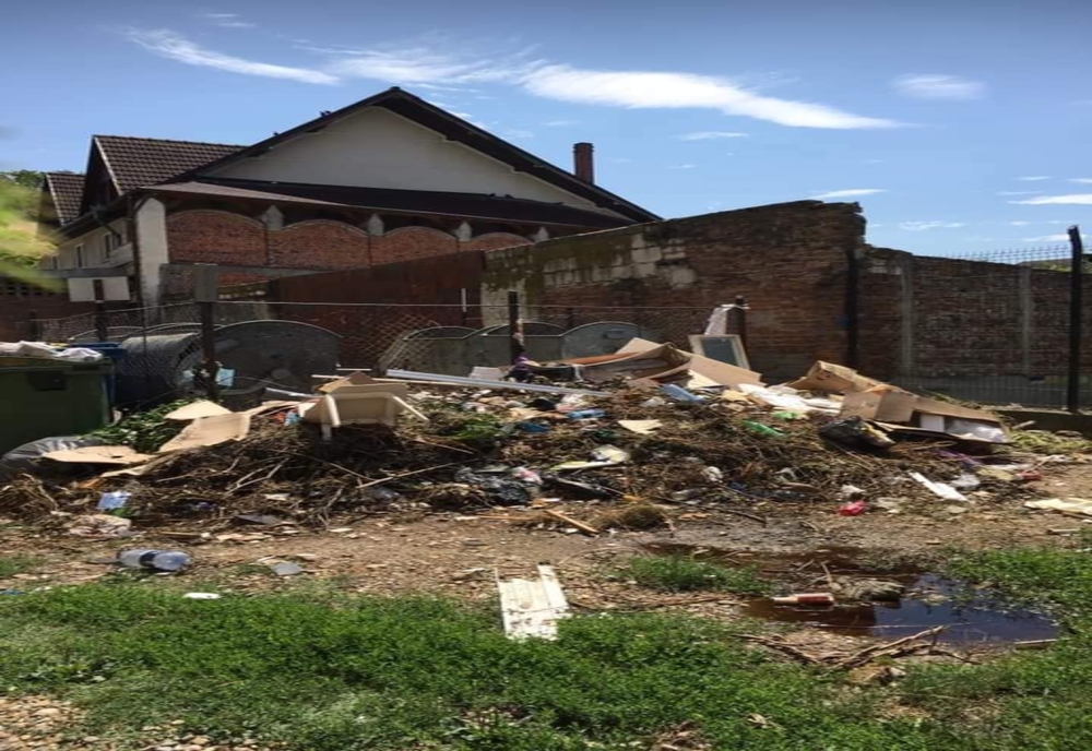 Probleme cu rampele ilegale de gunoi, la Caransebeș