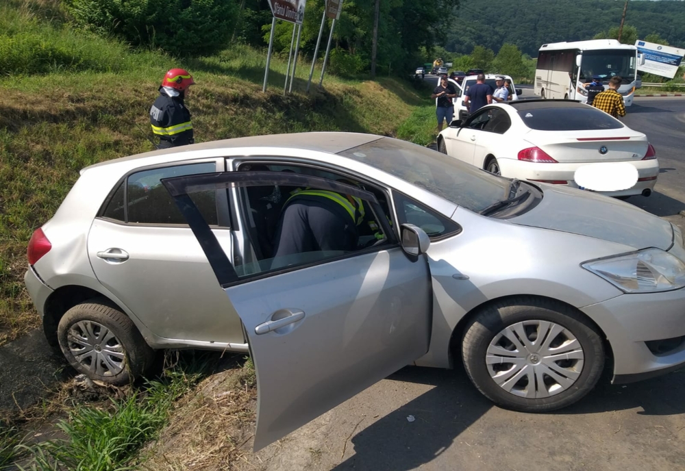 FOTO: Accident la intrare în Sighișoara! O femeie din București a fost rănită și a ajuns la spital