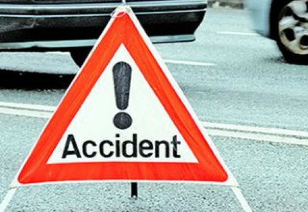 Accident grav, în jud. Bacău. Microbuz plin cu pasageri, impact nimicitor cu un autoturism – 3 victime