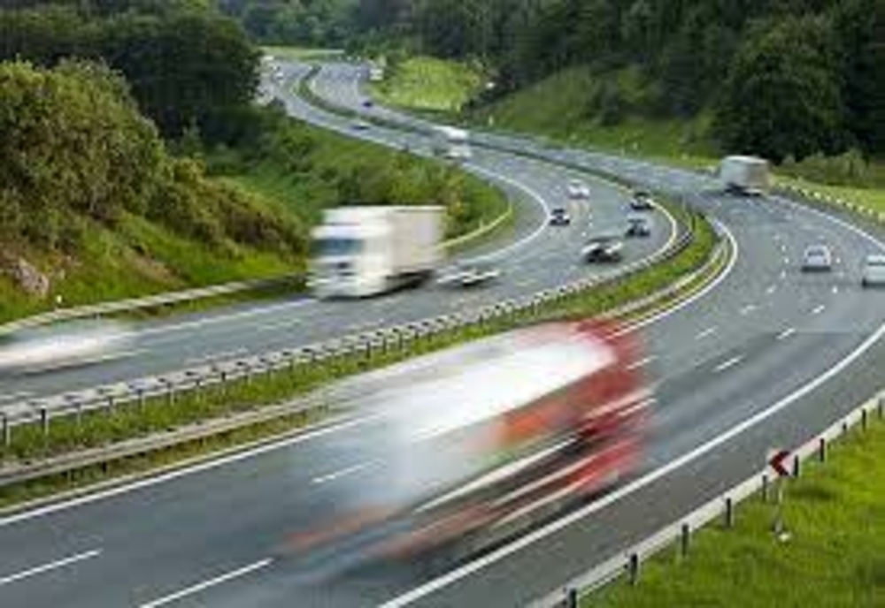 CNAIR: Restricţii de circulaţie cauzate de caniculă  la autovehiculele de peste 7,5 t, pe șoselele din întraga țară! Excepție fac 4 județe