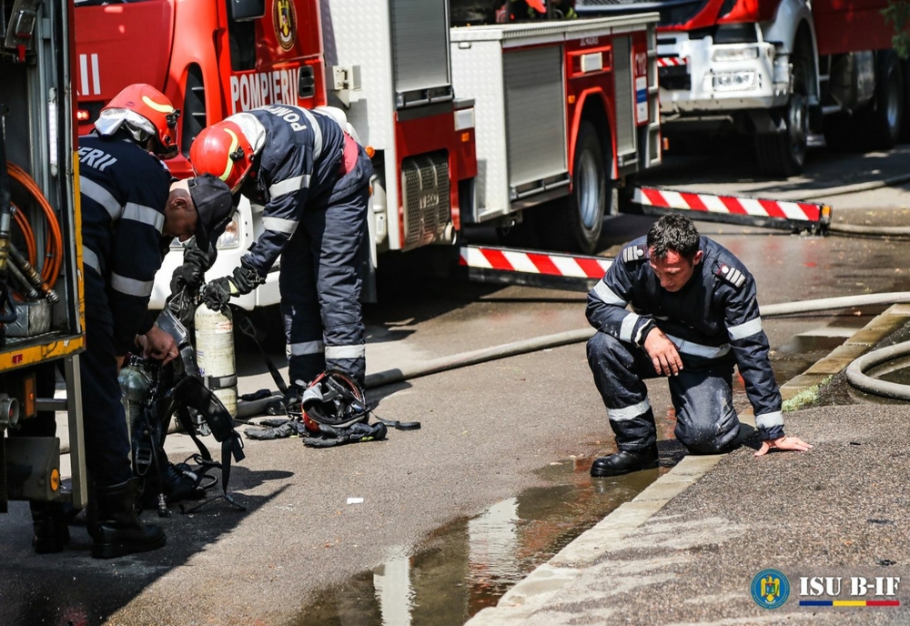Pompierii de la ISU București-Ilfov au intervenit în peste 900 de situații de urgență, în doar patru zile