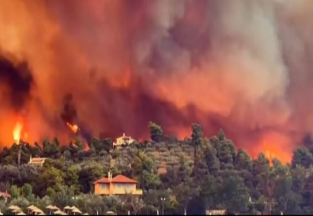 VIDEO – Incendii în Europa. Aer irespirabil, avion prăbușit, mii de oameni evacuați