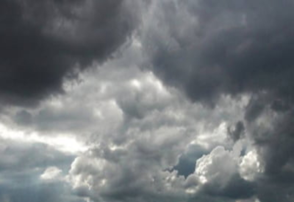 Grindină, vijelii, ploi torențiale anunțate de meteorologi – Ce zone sunt vizate