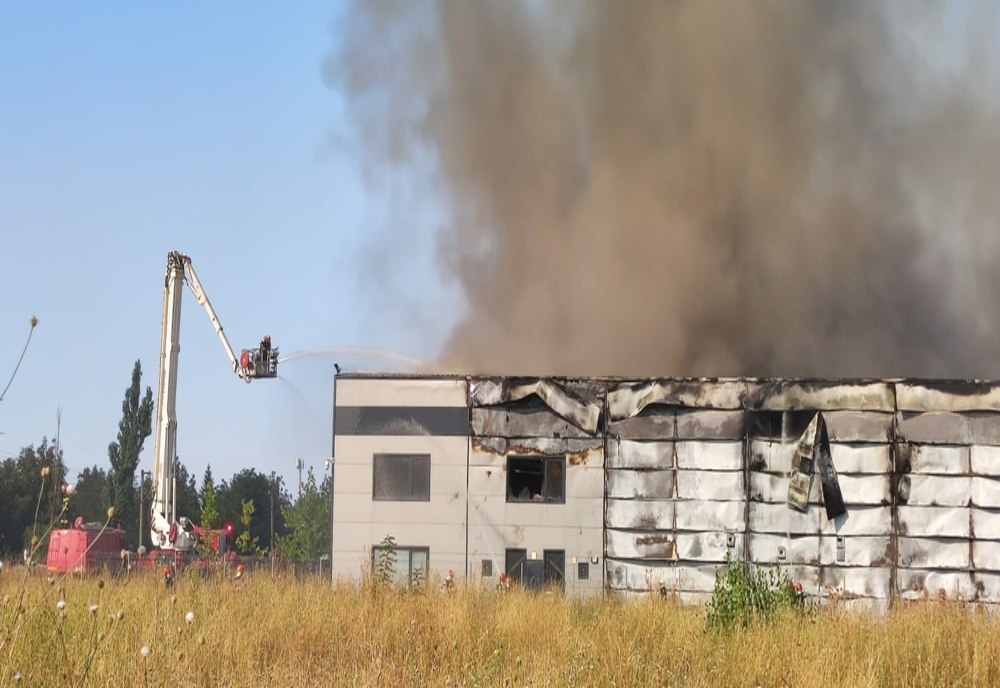Incendiu puternic în Mogoșoaia. A fost emis mesaj Ro-Alert