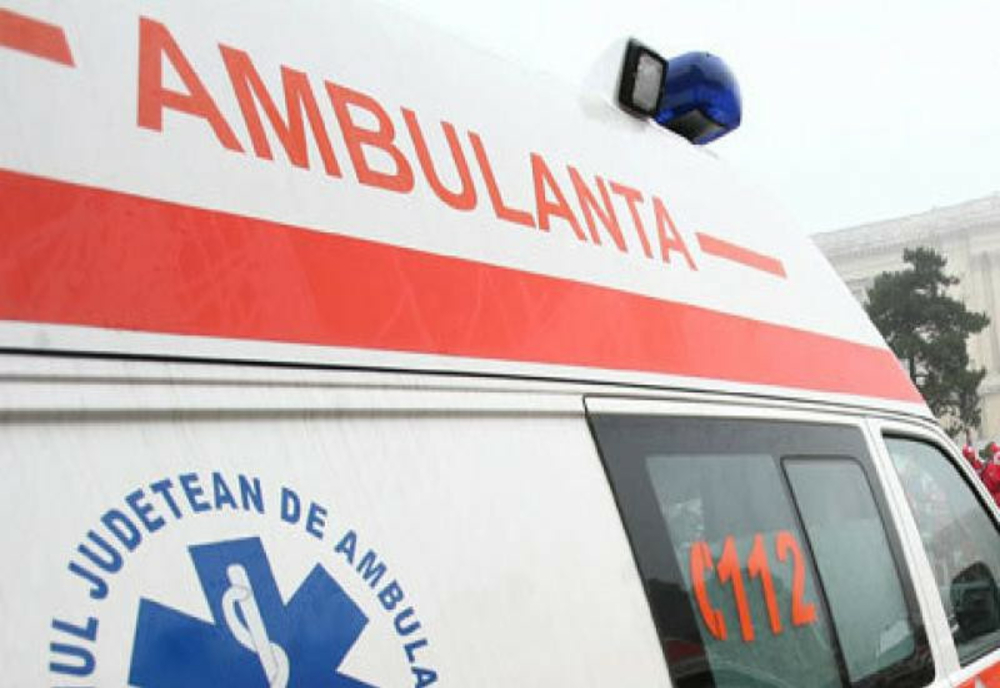 Ambulanțier, acuzat de delapidare, la Ploiești. A fost prins la un peco că punea combustibilul într-un bidon, în loc să alimenteze autospeciala