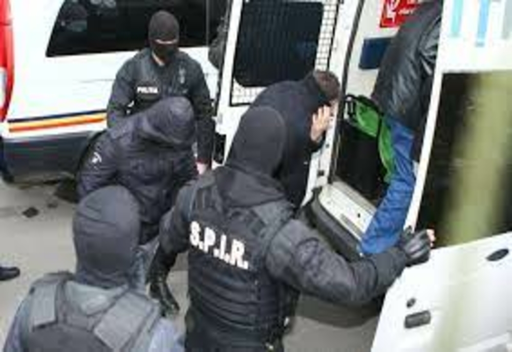 Patru bărbaţi din Giurgiu arestaţi preventiv după conflictul din cartierul Ghizdarului