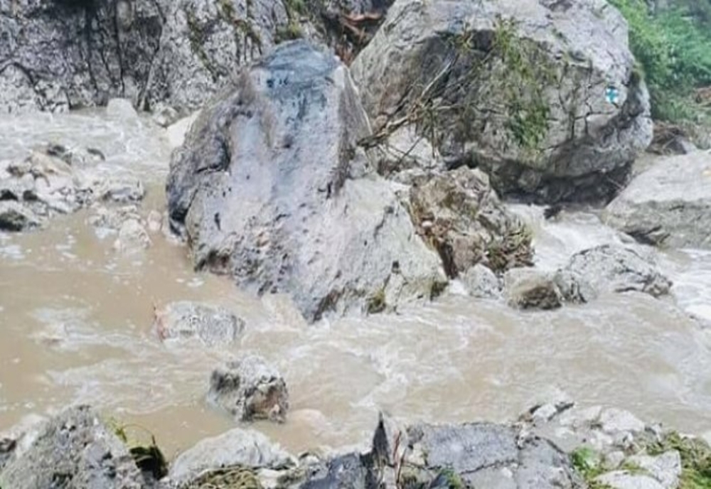 Traseu din Bucegi, închis din cauza precipitațiilor abundente