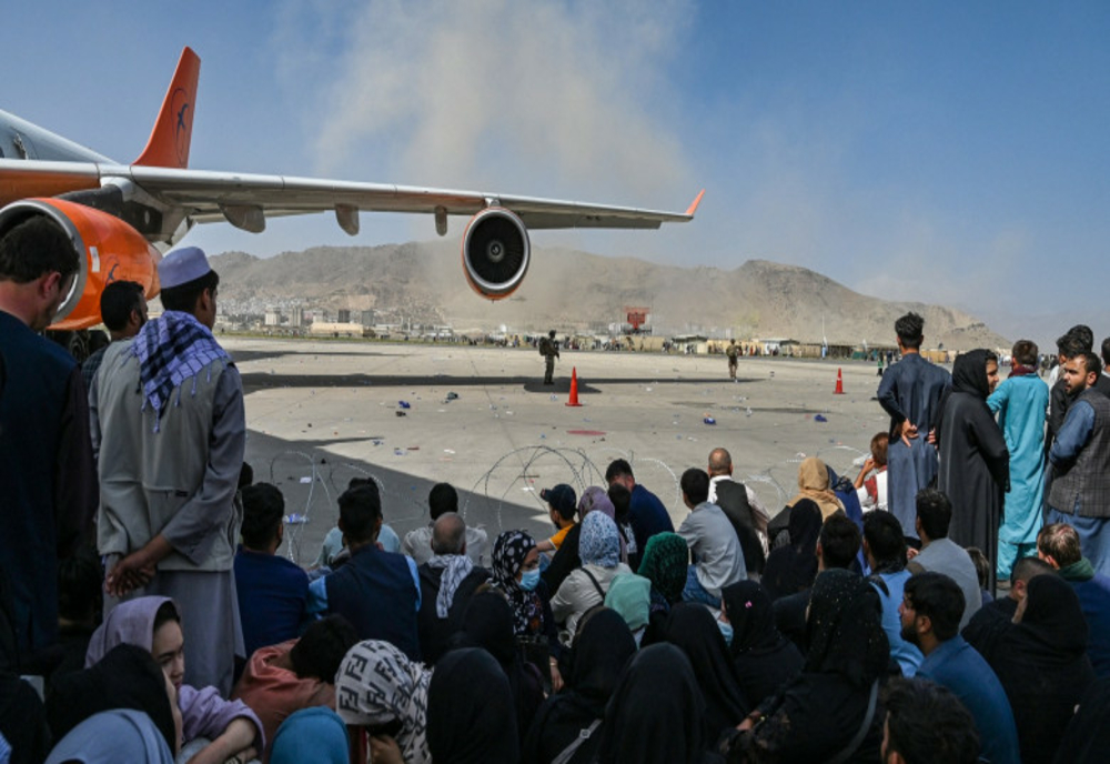 Șocant! Doisprezece oameni au murit pe aeroportul din Kabul în ultimele trei zile