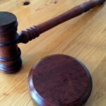 Condamnări la închisoare cu executare pentru primarul orașului Recaș și un șef al IPJ Timiș