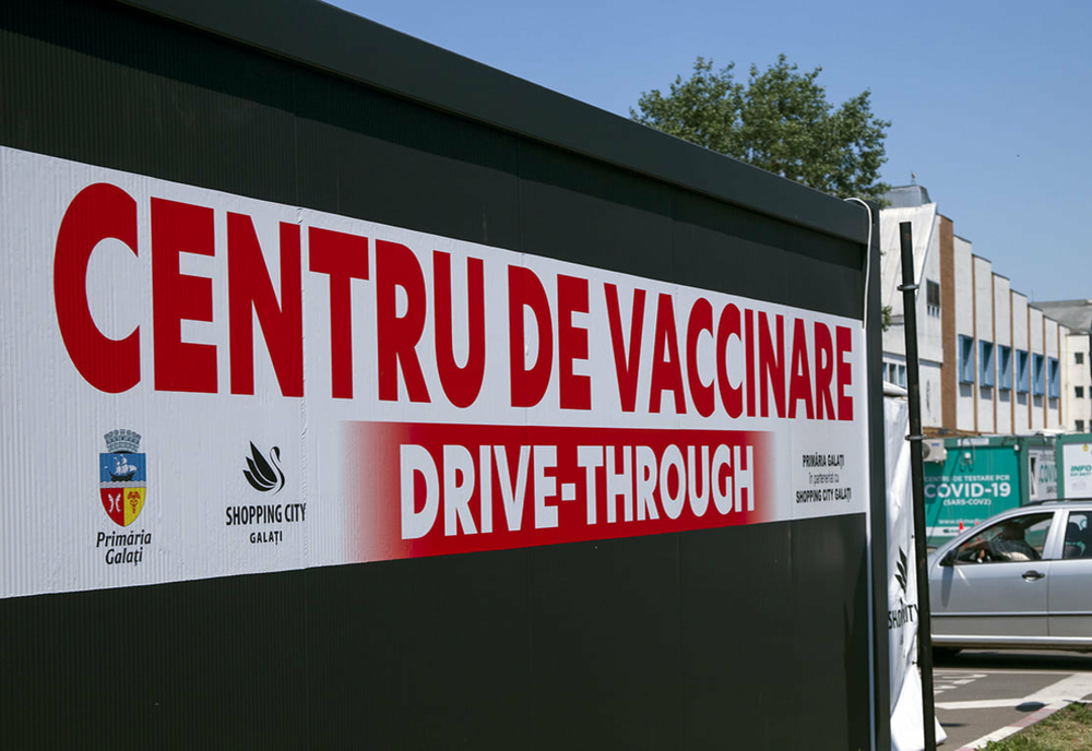 Centrul de vaccinare din parcarea Shopping City se mută la Patinoar