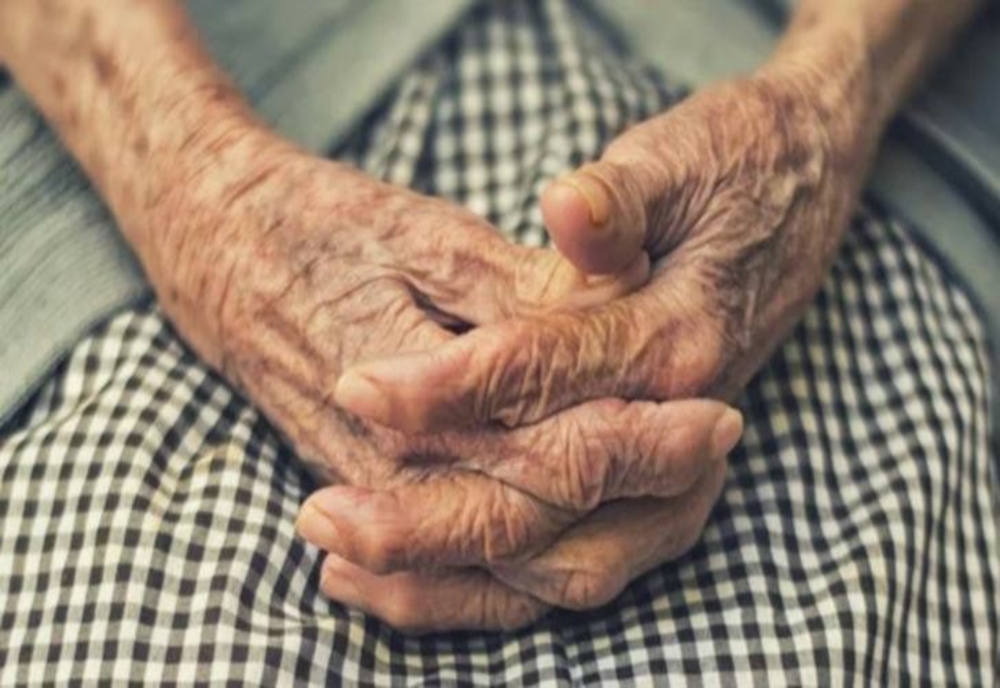 Incredibil! O femeie de aproape 102 ani și fiica sa de 80 de ani s-au vindecat de coronavirus