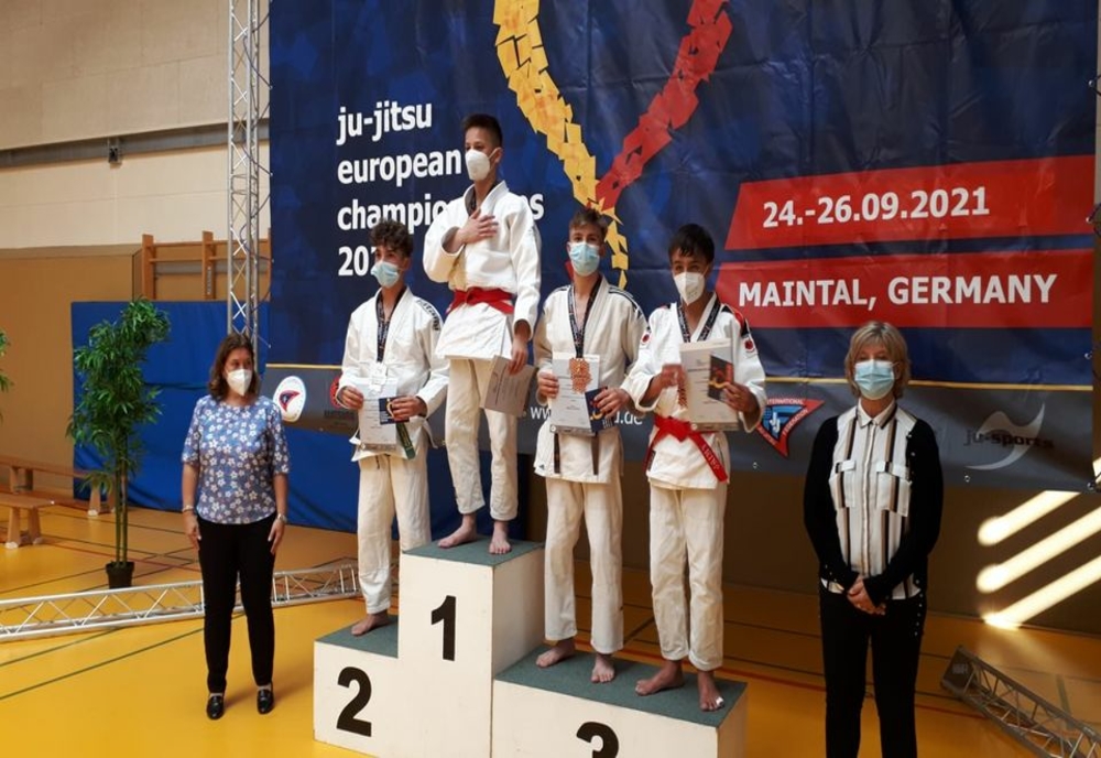 Doi sportivi de la Clubul Aquila, performanțe la Campionatul European de Ju Jitsu