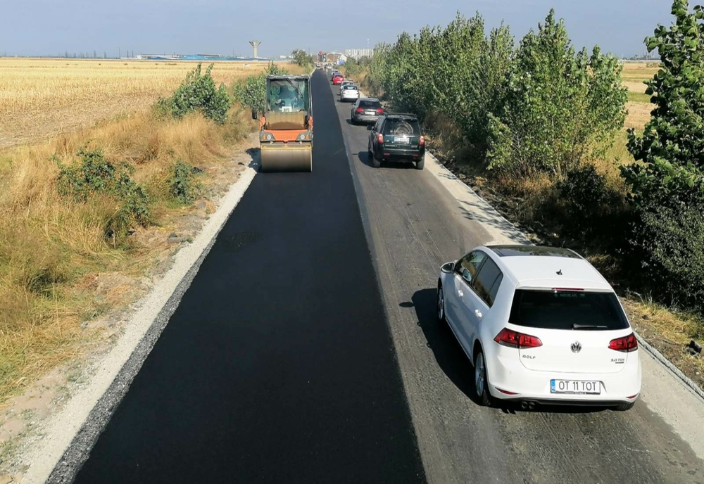Noi lucrări de asfaltare, în apropierea Drumului Expres Craiova-Piteşti