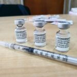 A început vaccinarea cu a treia doză. Ministrul Sănătății s-a imunizat. Și Kelemen Hunor a primit a treia doză