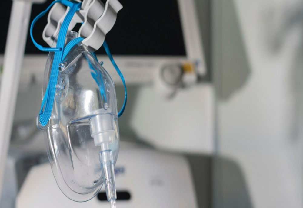 Incident la Spitalul Municipal de Urgenţă Caransebeş:  scurgeri de oxigen într-un salon cu bolnavi de COVID-19
