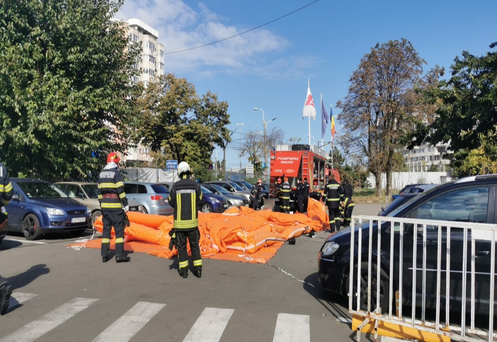 VIDEO Spital mobil ISU la Constanța. Zeci de persoane evacuate Surse: 9 pacienți au decedat
