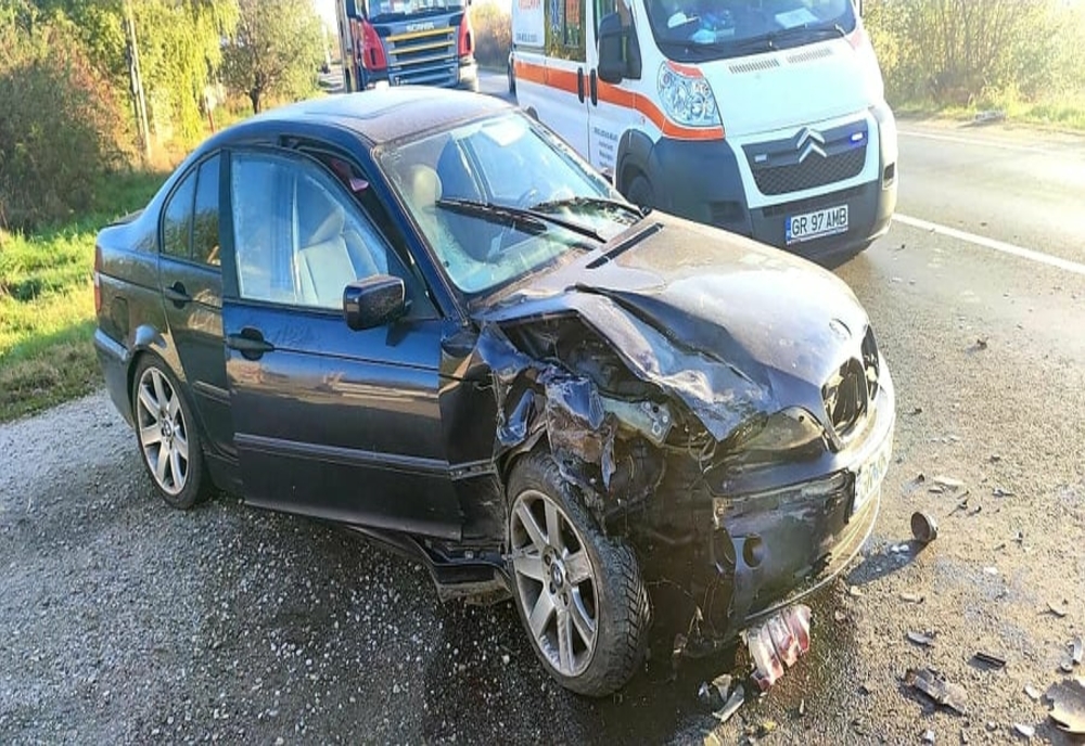 Accident rutier pe DN6, la Gorneni. Două persoane au fost transportate la spital
