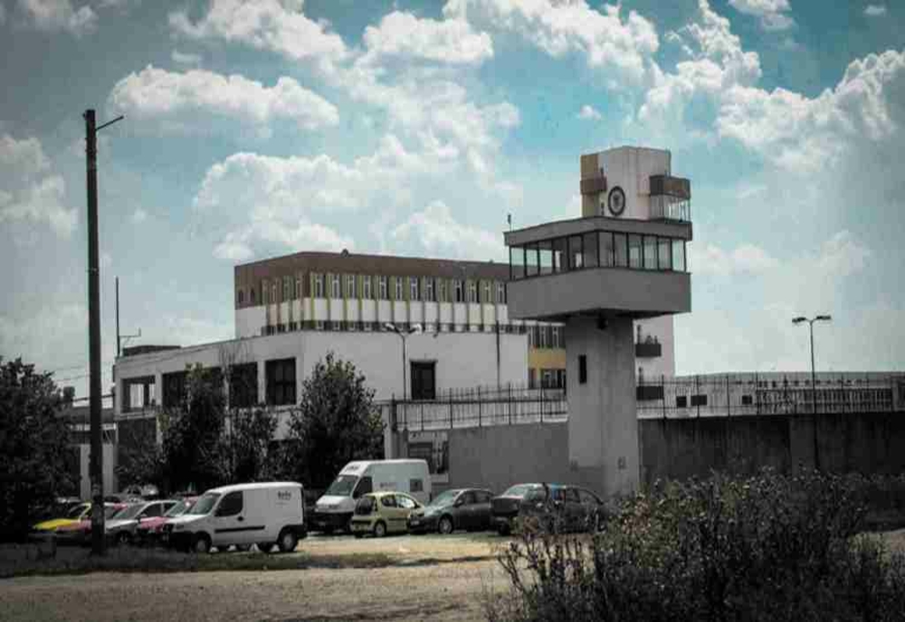 Focar de coronavirus la Penitenciarul Giurgiu. Un deținut a decedat