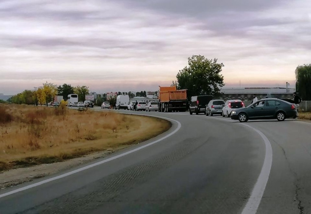 Trafic rutier blocat între Craiova şi Slatina din cauza unui accident rutier