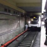 Alertă în Capitală. O femeie s-a aruncat pe șinele metroului