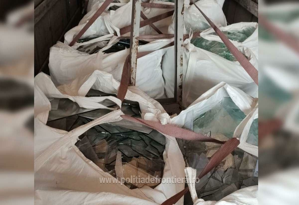 1600 de kilograme de deșeuri din sticlă, descoperite la PTF Giurgiu