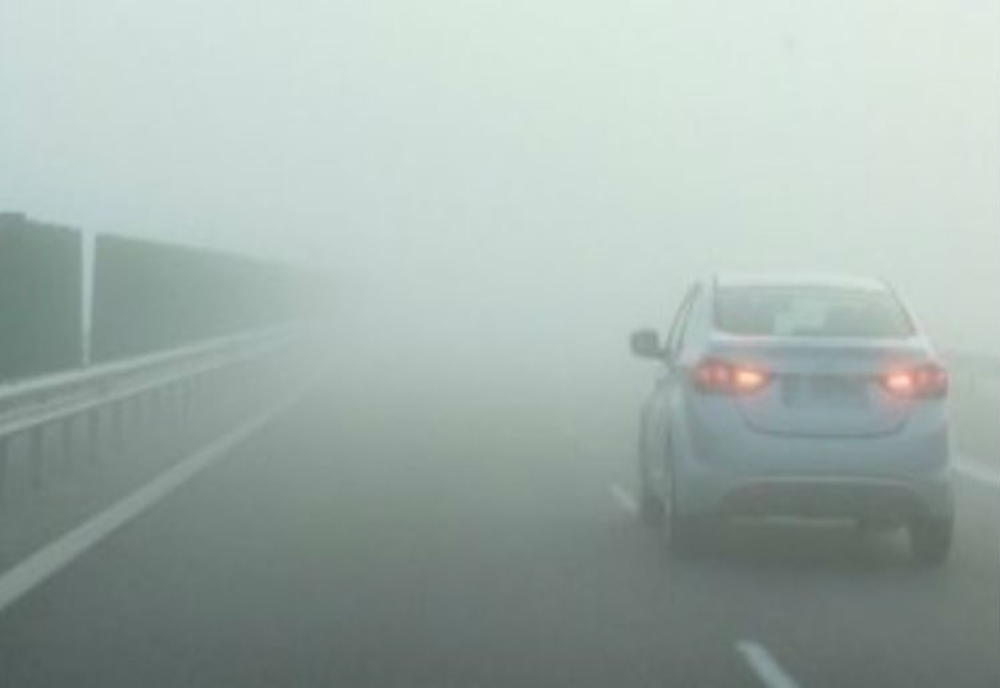 Ceață densă pe mai multe drumuri din Giurgiu, Ilfov și Prahova