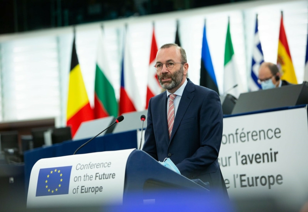 Liderul grupului PPE din Parlamentul European, Manfred Weber, felicită noua alianță PNL-PSD: România avea nevoie de stabilitate