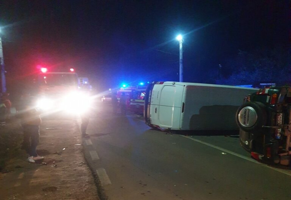 Accident grav în Dâmbovița! Cinci persoane rănite și trei autovehicule implicate