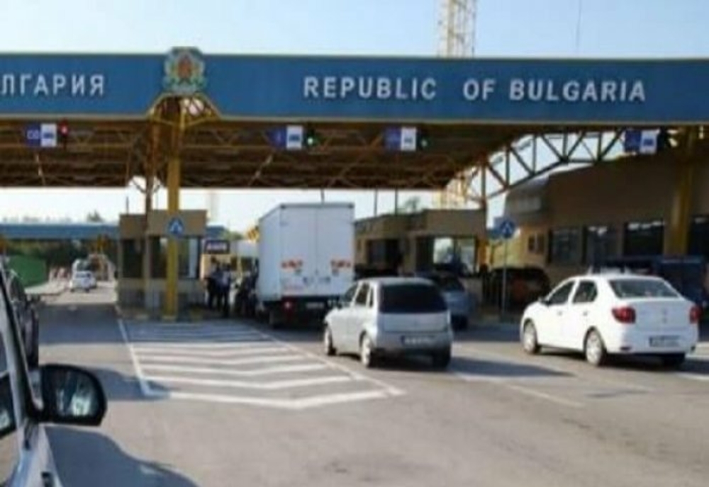 Bulgaria le cere românilor test PCR negativ, chiar dacă sunt vaccinați sau au avut boala