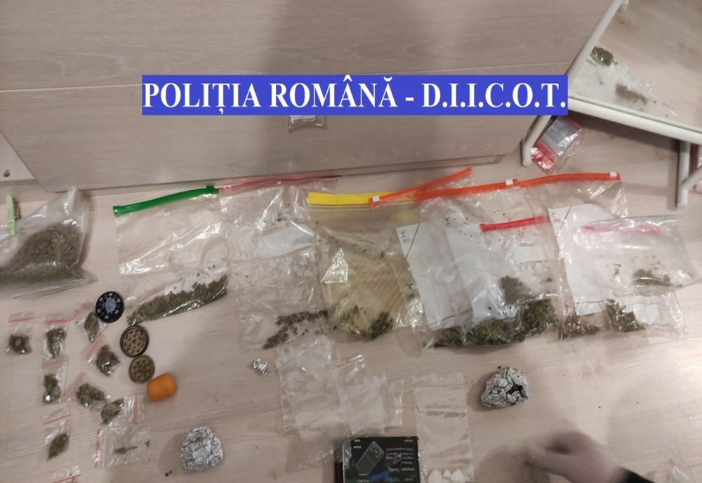 Clujean arestat preventiv, pentru trafic de droguri! Ce au găsit la percheziții procurorii DIICOT și polițiștii