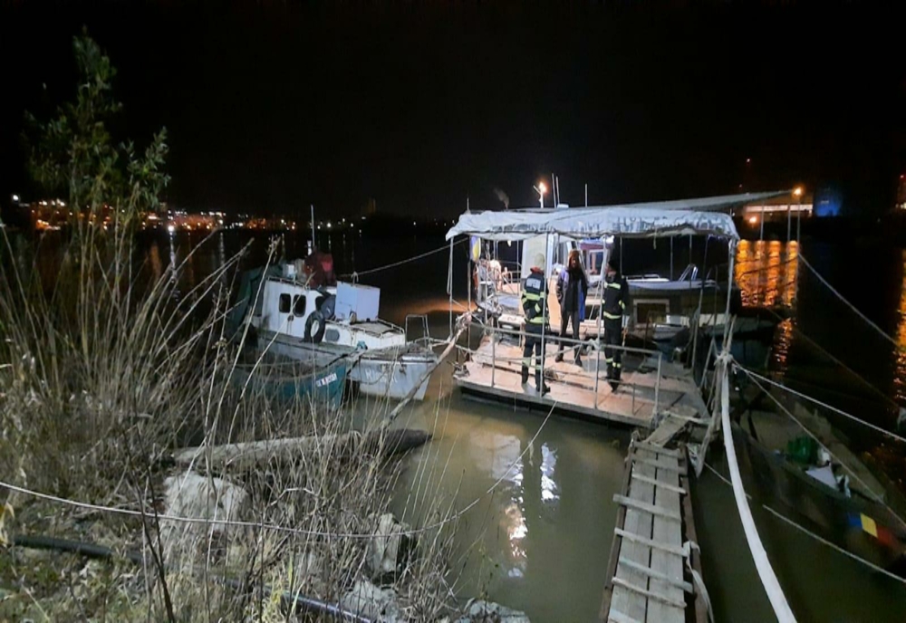 FOTO Alertă în Tulcea! Bărbat dispărut în apele Dunării