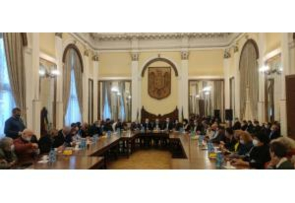 Ministrul Constantin-Daniel Cadariu a avut prima întâlnire regională cu reprezentanții mediului de afaceri din județul Suceava