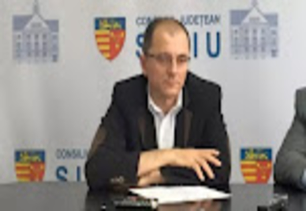 Percheziții la Camera de Comerț din Sibiu: Directorul general, REȚINUT pentru delapidare, trafic de influenţă, dare de mită