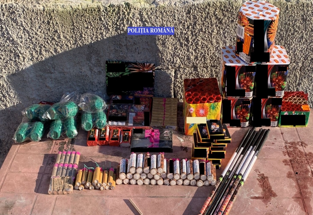 30 de kilograme de articole pirotehnice confiscate de polițiștii brăileni