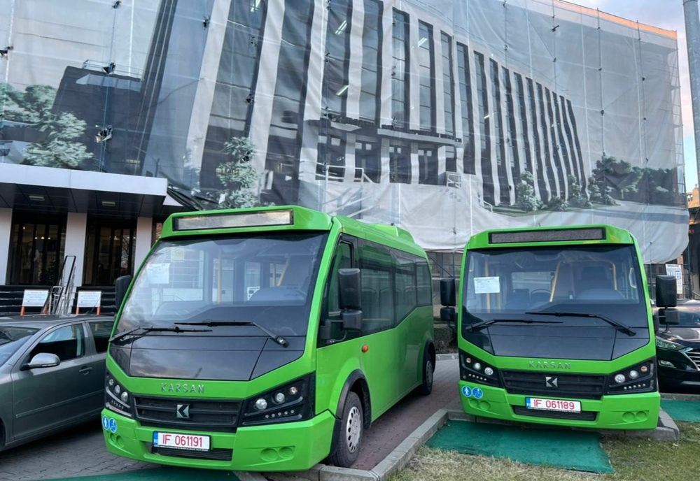 Patru autobuze noi vor intra în transportul public din municipiul Tecuci