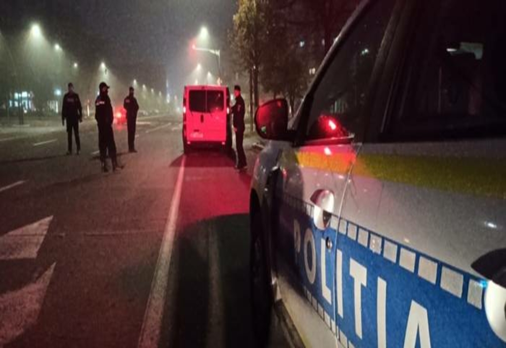 Accident în Craiova. Şoferul a fugit de la locul faptei