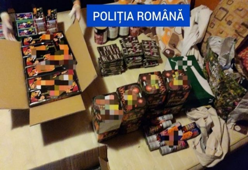 Prahova: Articole pirotehnice confiscate de polițiștii Serviciului Arme, Explozivi și Substanțe Periculoase