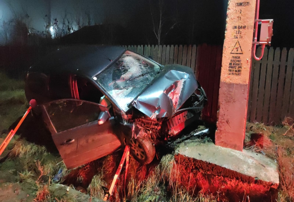 Două ACCIDENTE, noaptea trecută, pe drumurile din Botoșani