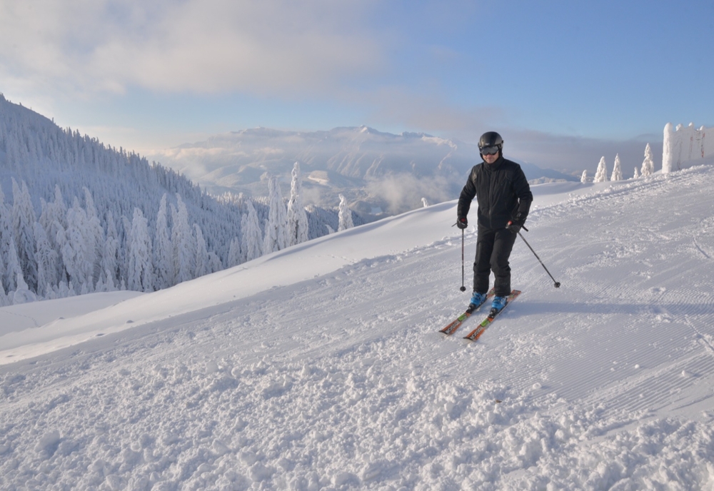 Din ajunul Crăciunului se va schia în Poiana Brașov