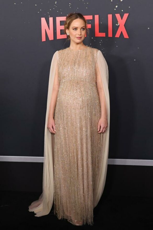 Jennifer Lawrence - Dior - la premiera din New York a filmului Don't Look Up: Cosmic Denial